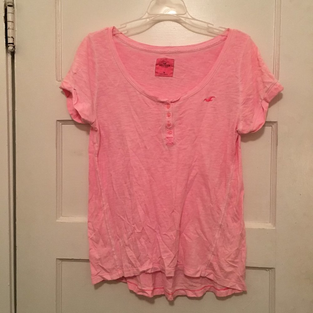 Hollister tshirt
